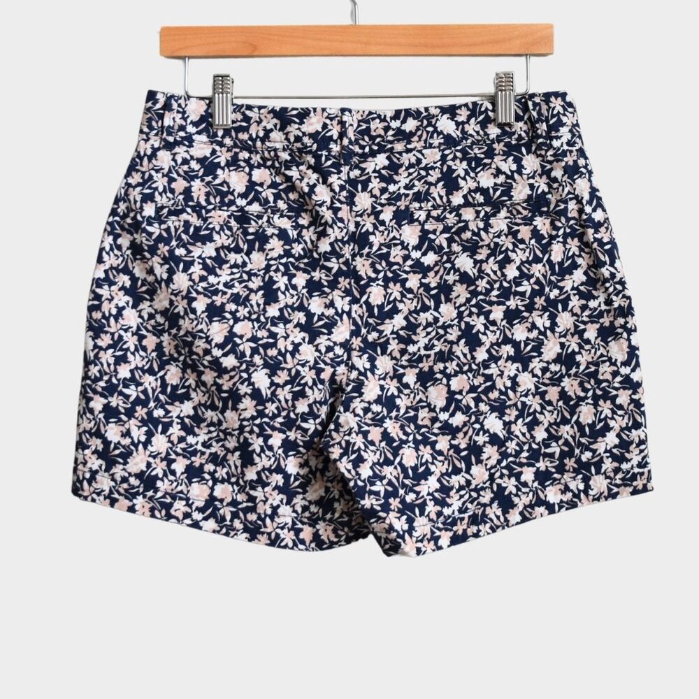 BANANA REPUBLIC Floral Print Shorts Size 4 - Picture 2 of 7